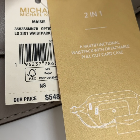 MICHAEL KORS
Maisie Large Logo 2-in-1 Sling Pack
Optic White/Silver 
NWT - Picture 6 of 16